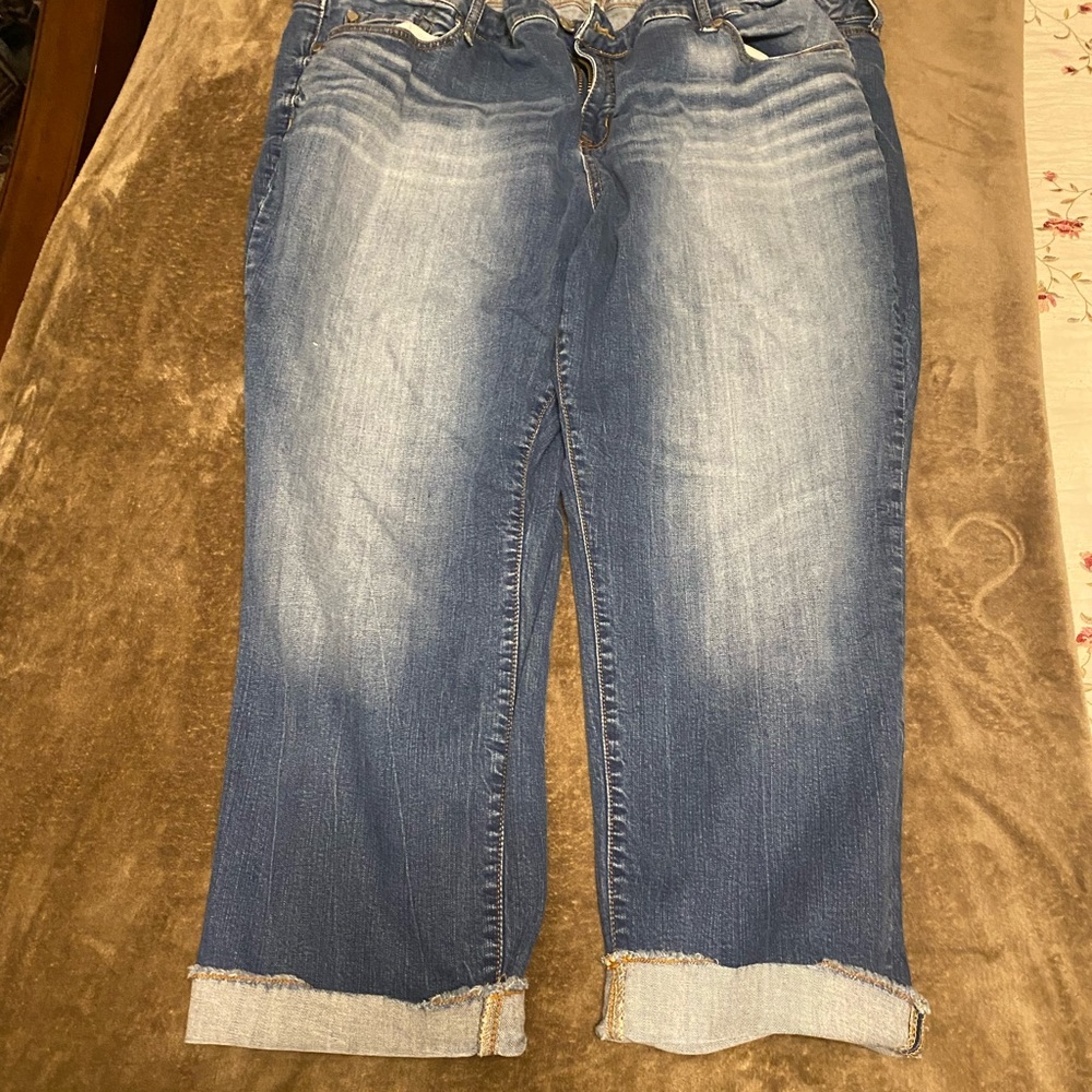 Torrid size 24 Blue jean capris
